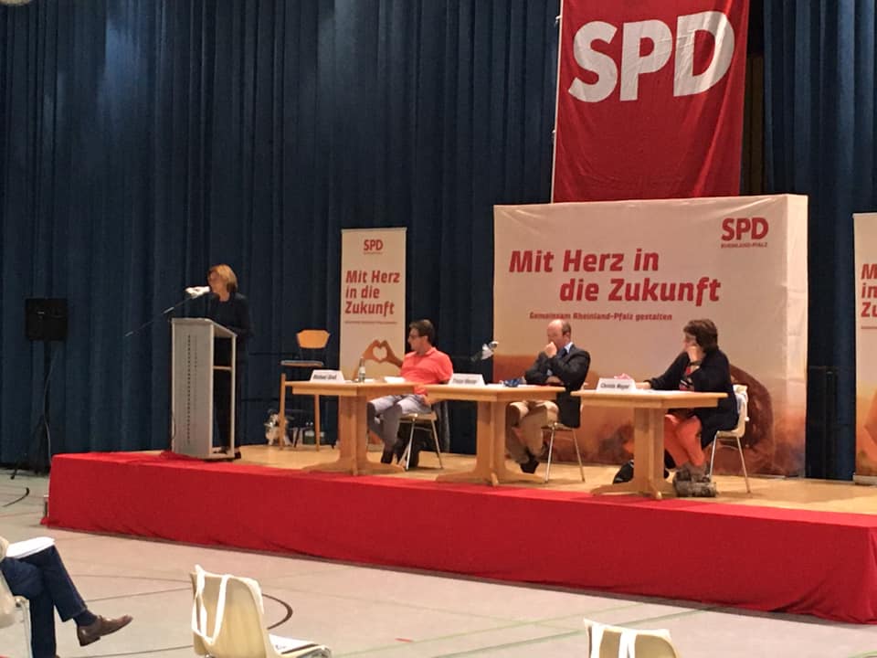 Malu Dreyer, Ministerpräsidentin eröffnet den Parteitag